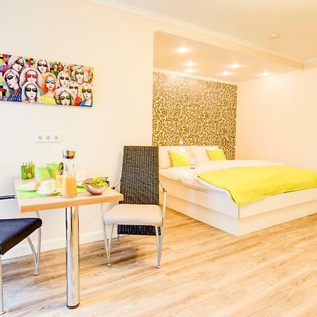 Weyher Aparthotel Экстерьер фото