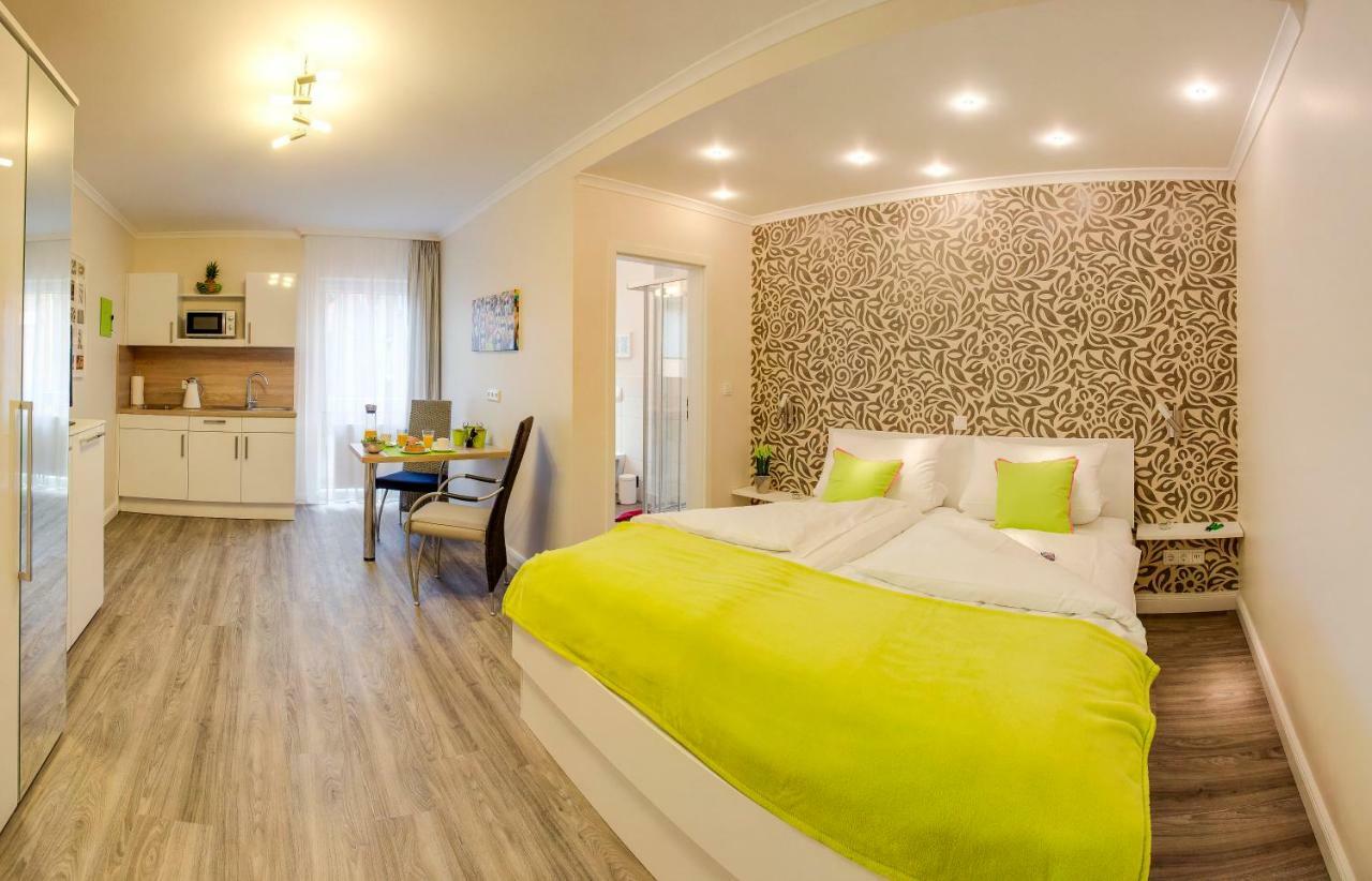 Weyher Aparthotel Экстерьер фото