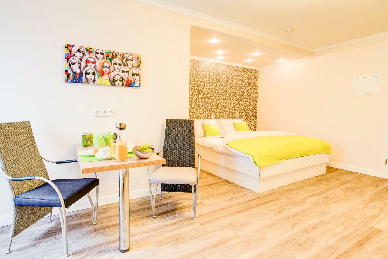 Weyher Aparthotel Экстерьер фото